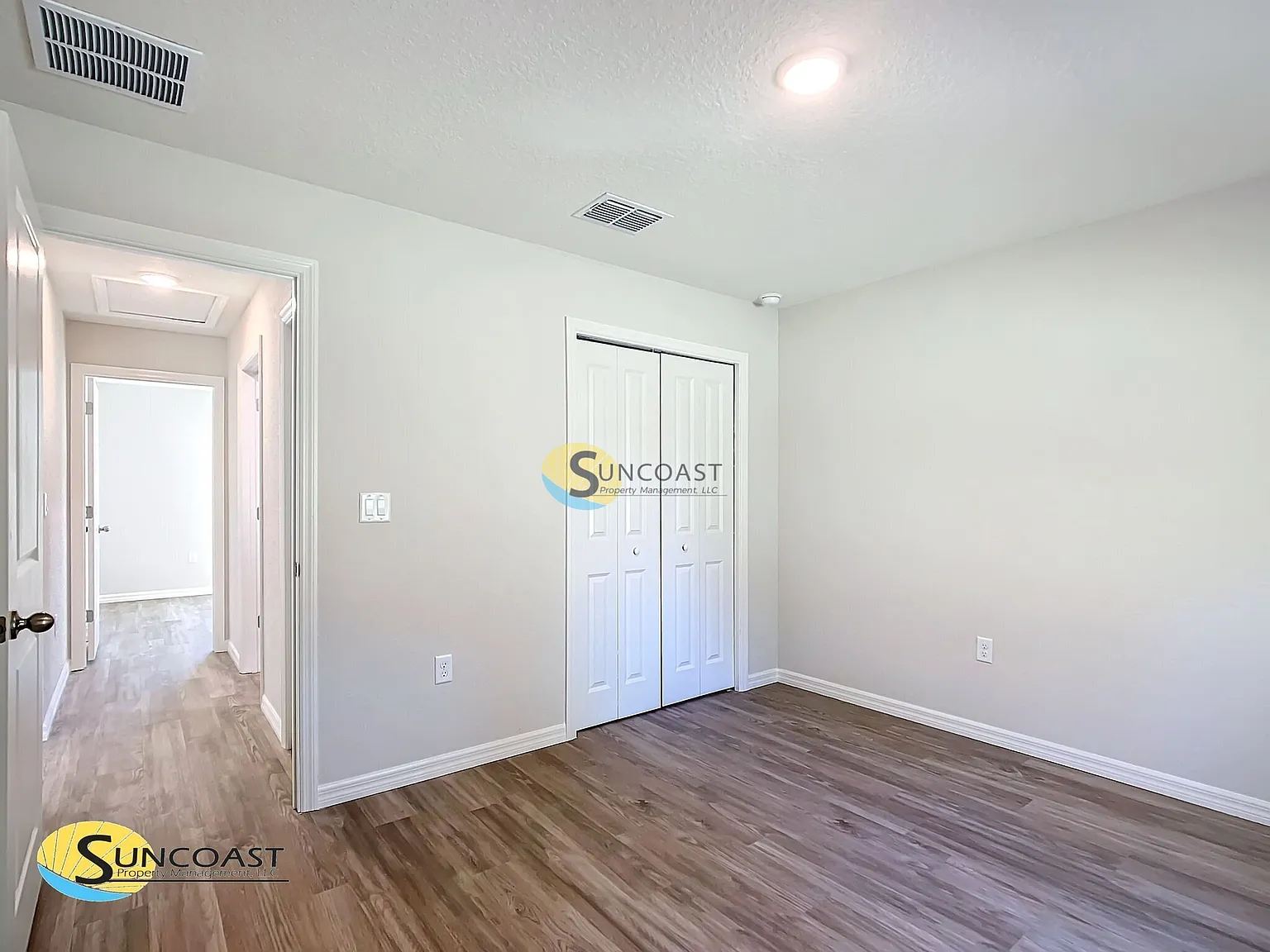 Stunning 3BD|2BA Single Family Home — Photo 4