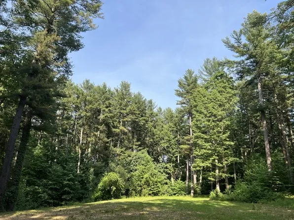 203 Concord Rd, Lincoln, MA 01773