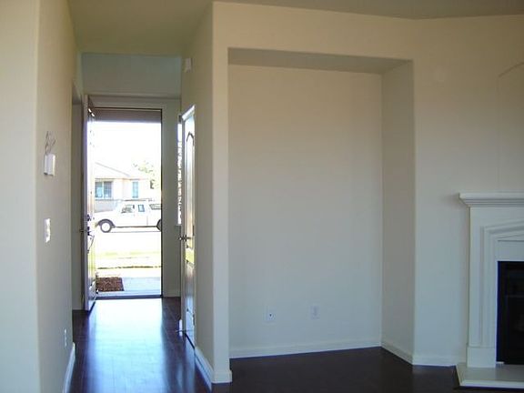 Media area/Entry way