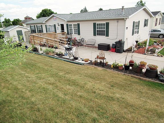 3rd image of 9966 Briarcliff Ct