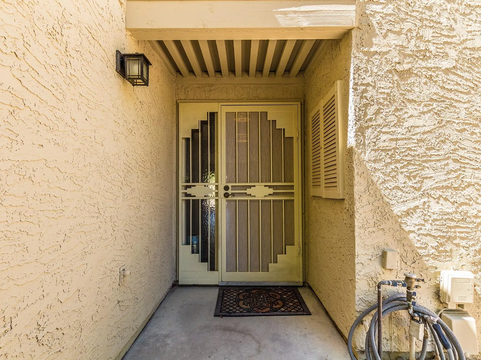 2 bed, 2.0 bath, 1467 sqft, $3,500 — Photo 3
