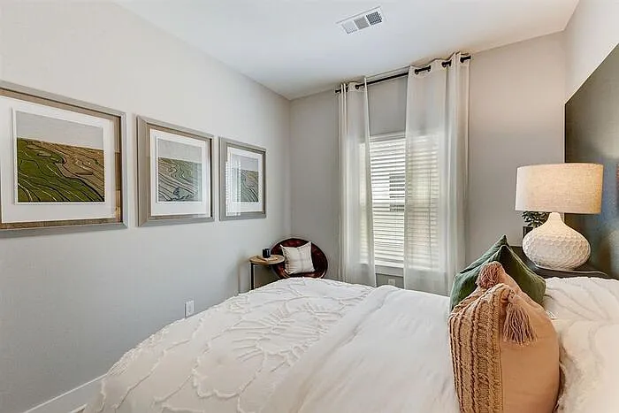 4604 Colosseum Way — Photo 42