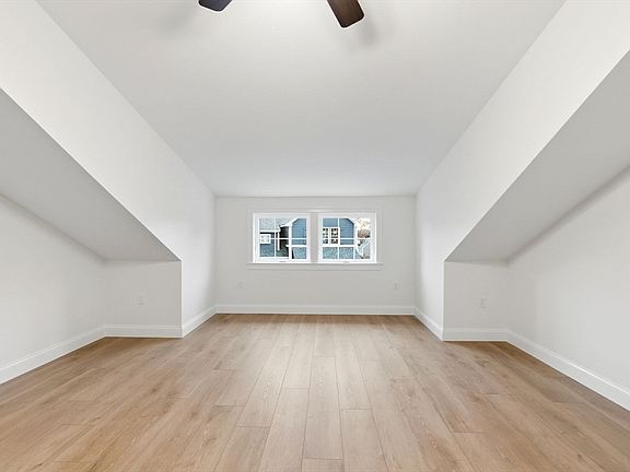 4th image of 18 Ocean Pines Dr #B