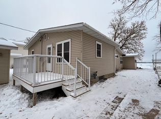 1590 W Lake Dr, Detroit Lakes, MN 56501