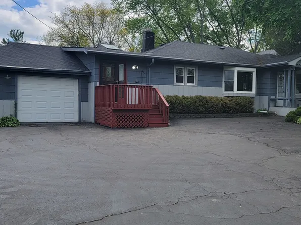 24049 W Grass Lake Rd, Antioch, IL 60002