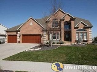 3804 Baldocchi Dr, Bloomington, IL