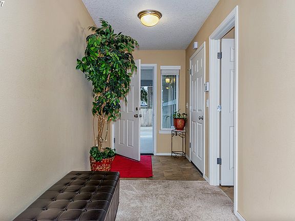 3rd image of 5103 NE 135th Ave