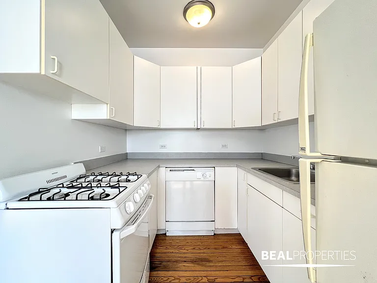 816 W Waveland Ave — Photo 13