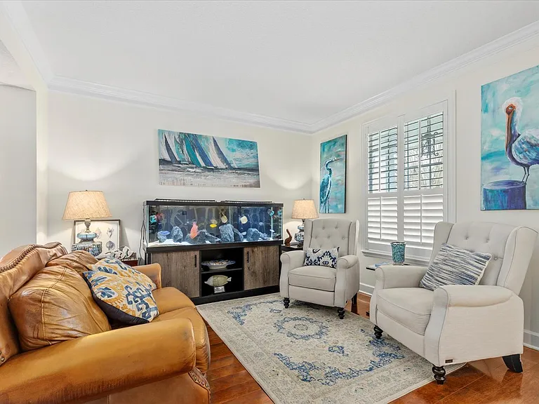 1687 Majestic View Ln — Photo 2
