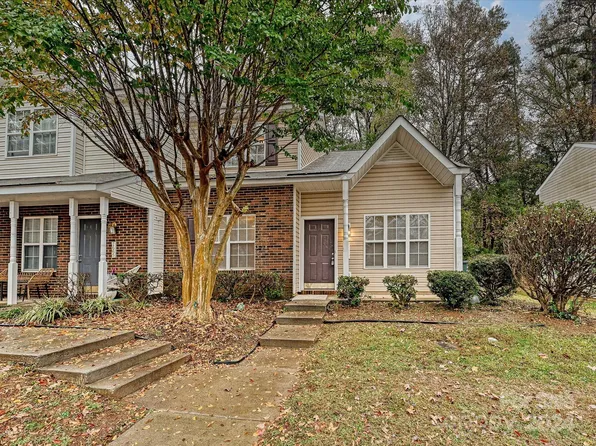 7667 Petrea Ln, Charlotte, NC 28227