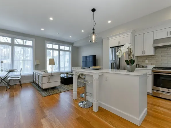 145 Stoughton St #4, Boston, MA 02125