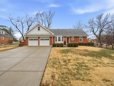 5628 Earnshaw St, Shawnee, KS, 66216