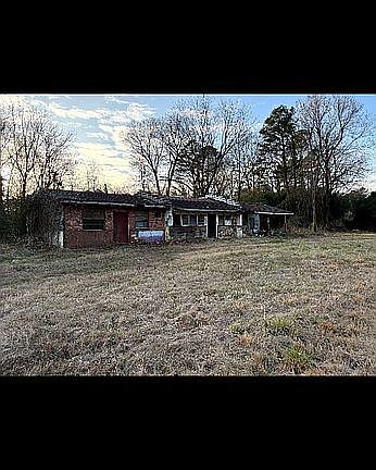 2nd image of 4190 Highway 178 E