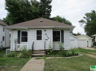 418 W Section Line Rd, Laurens, IA 50554