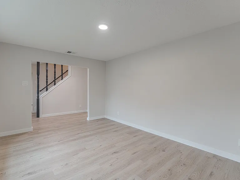 28814 Enchanted Dr — Photo 7