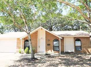 1031 Winterwood Dr, Lewisville, TX 75067