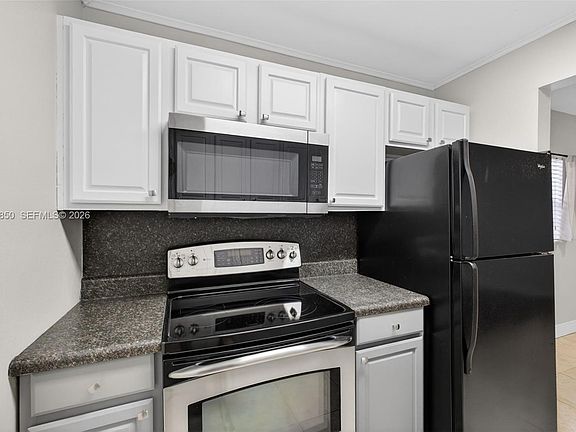 5th image of 725 Hummingbird Way APT 109