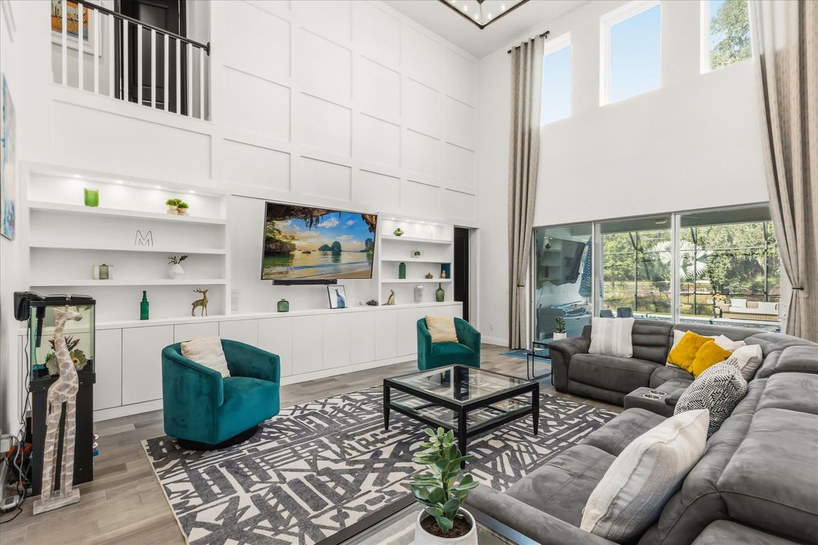 next background image