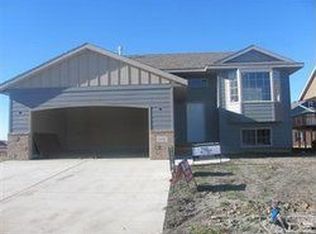 2521 Lancaster Dr, Sioux Falls, SD 57106