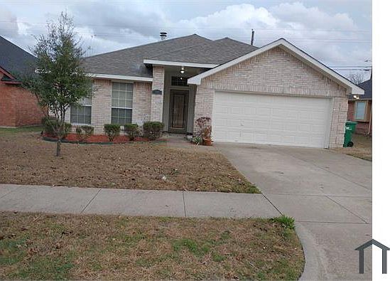 1st image of 748 Rockett Ln