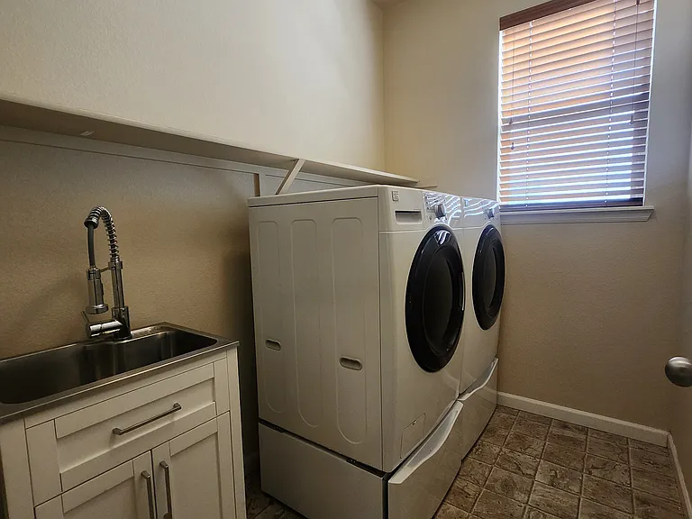 5024 S Cole Ct — Photo 7