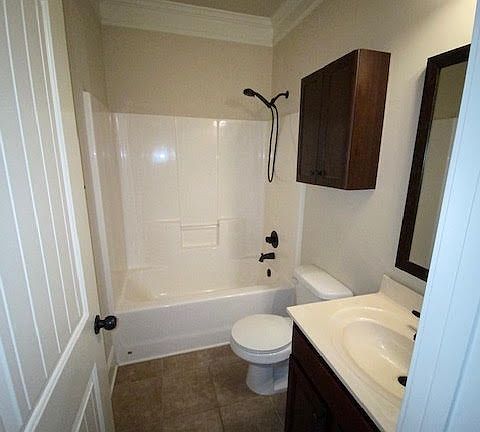 3rd image of 3079 Parkridge Dr