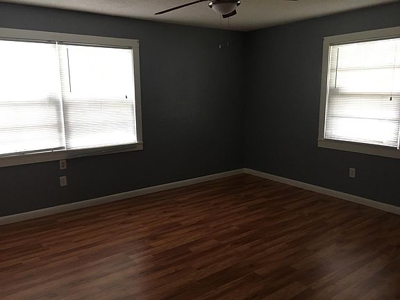 5th image of 242 S Kentucky Ave