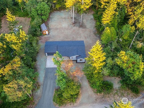 3rd image of 1511 195th Avenue SW