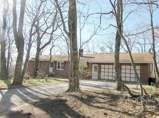 240 Serendipity Dr, Hendersonville, NC 28792