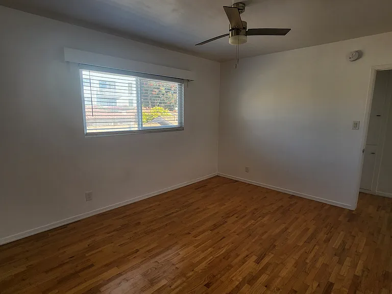 1025 Idaho Ave #9 — Photo 10