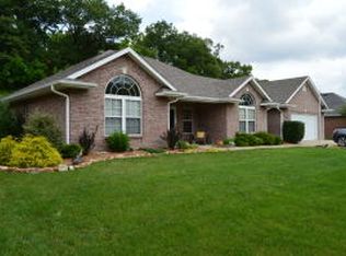 1325 Grace Ln, Boonville, MO 65233