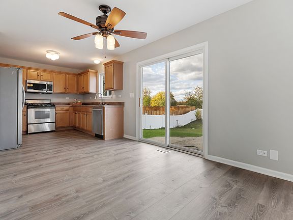 5th image of 870 Black Cherry Ln
