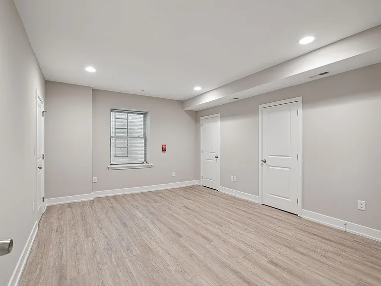 2612 Annin St #1 — Photo 10
