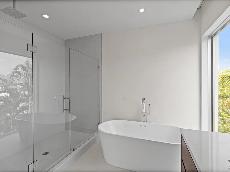 221 Shore Ct #221 — Photo 56