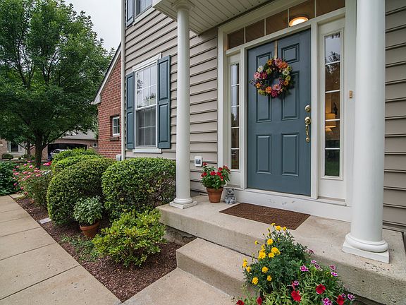 3rd image of 319 Cherry Ln