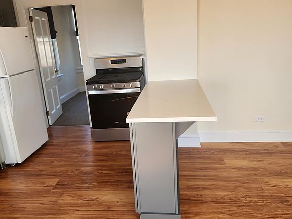 2nd image of 10 S Eckar St #98