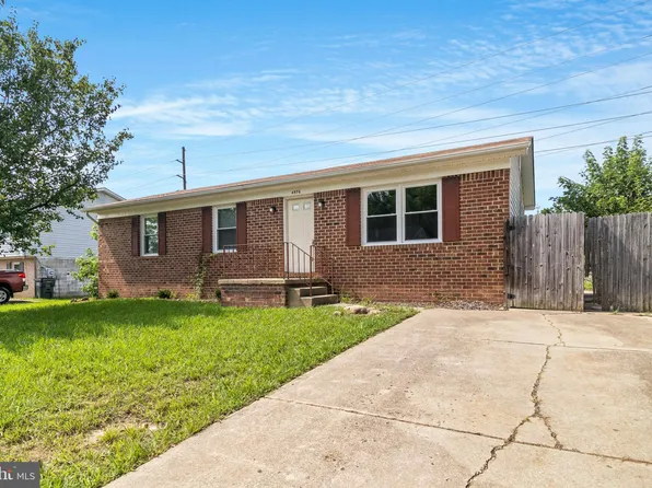 45768 Oliver Ct, Great Mills, MD 20634