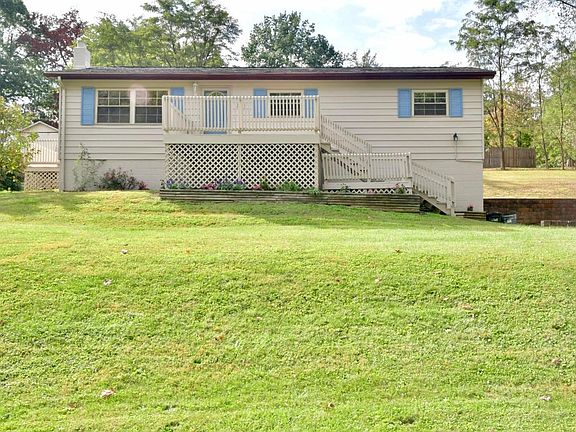 2nd image of 795 Amber Dr