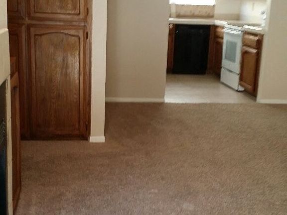 5th image of 4869 70th St APT 2