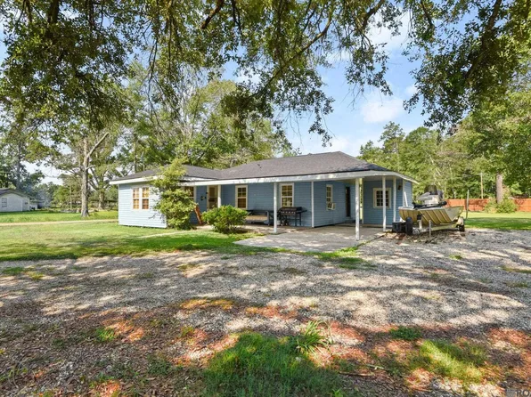 32835 Walker North Rd, Walker, LA 70785