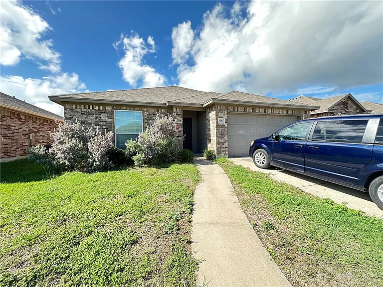 2261 Tallow Dr — Photo 1