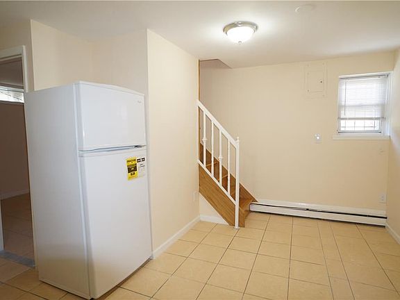 3rd image of 6772 Dartmouth St #1