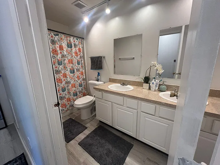 5258 Captains Ct — Photo 24