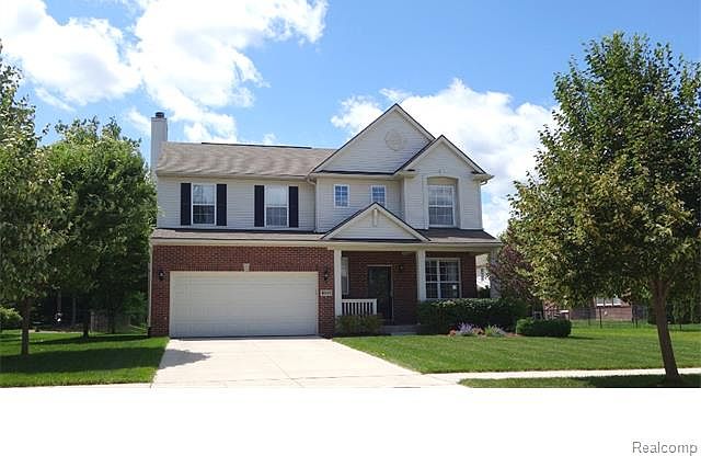 1st image of 40619 Chardon Dr
