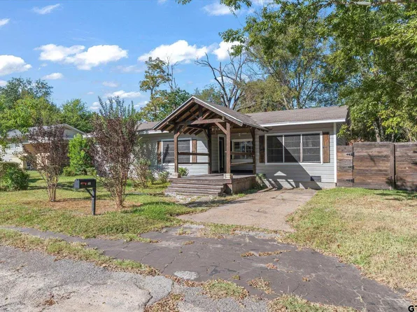 910 Maryland Dr, Athens, TX 75751