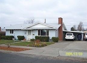 1st image of 2081 Lark Dr