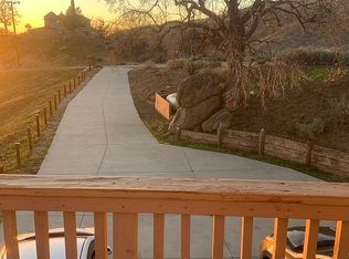 26500 Oakflat Dr, Tehachapi, CA 93561