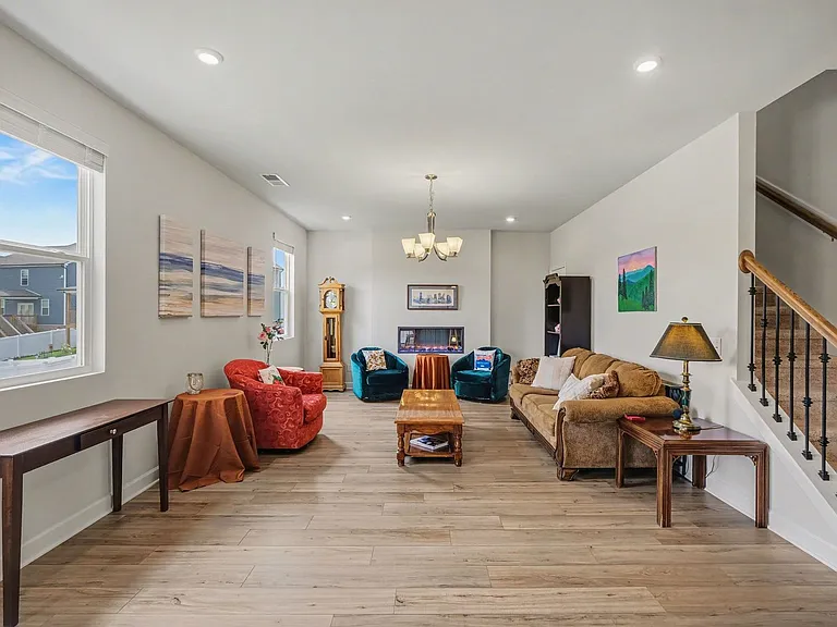 139 Millbrook Dr — Photo 10