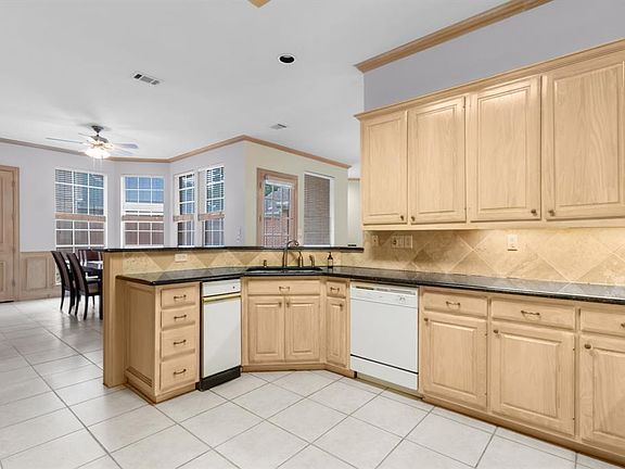 5th image of 2313 Marblewood Dr