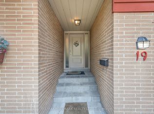 19 Talwood Dr, Toronto, ON M3B 2P4